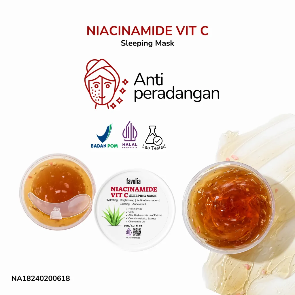 Dua wadah masker tidur niacinamide vitamin C merek "Favolia" ditampilkan, satu terbuka menunjukkan produk kuning keemasan dengan sendok kecil transparan di dalamnya, dan satu lagi tertutup. Terdapat tumpahan masker di samping wadah. Latar belakang putih dengan teks yang menyebutkan manfaat seperti anti peradangan. Terdapat logo Badan POM, sertifikasi halal, dan tanda laboratorium teruji di bagian atas, serta informasi bahan seperti niacinamide, vitamin C, ekstrak daun aloe barbadensis, ekstrak centella asiatica, minyak chamomile, dan sodium hyaluronate.
